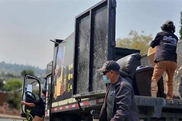 crew filling truck with junk removal lafayette ca